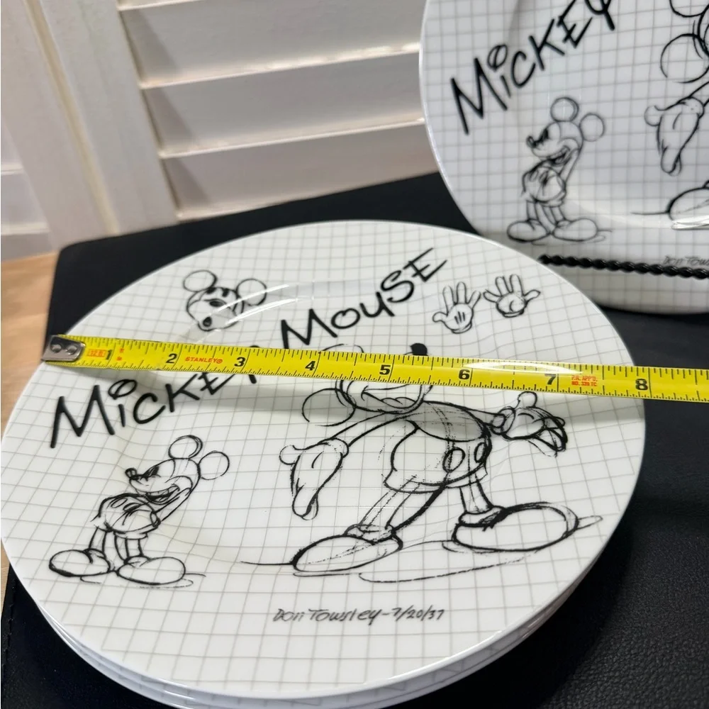 NWT Disney “Sketchbook” White and Black Mickey Mouse 8” Ceramic Plates -Set of 4